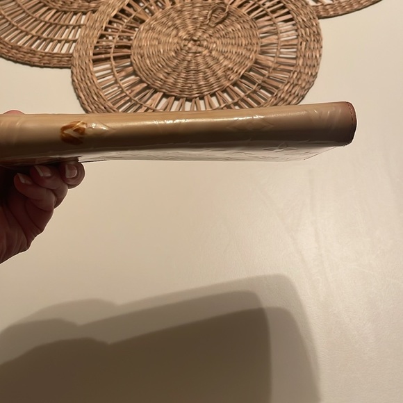 Louis Vuitton Tan Wallet with Signature Monogram - Picture 3 of 9